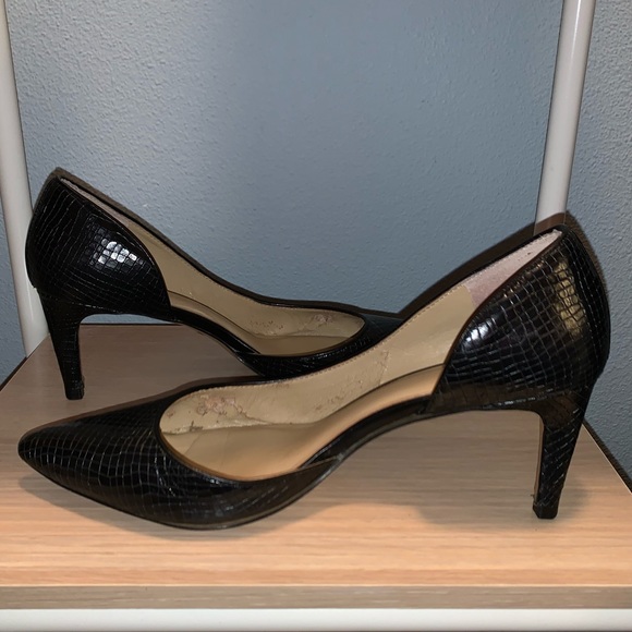 Black D’Orsay Pump - Picture 4 of 7